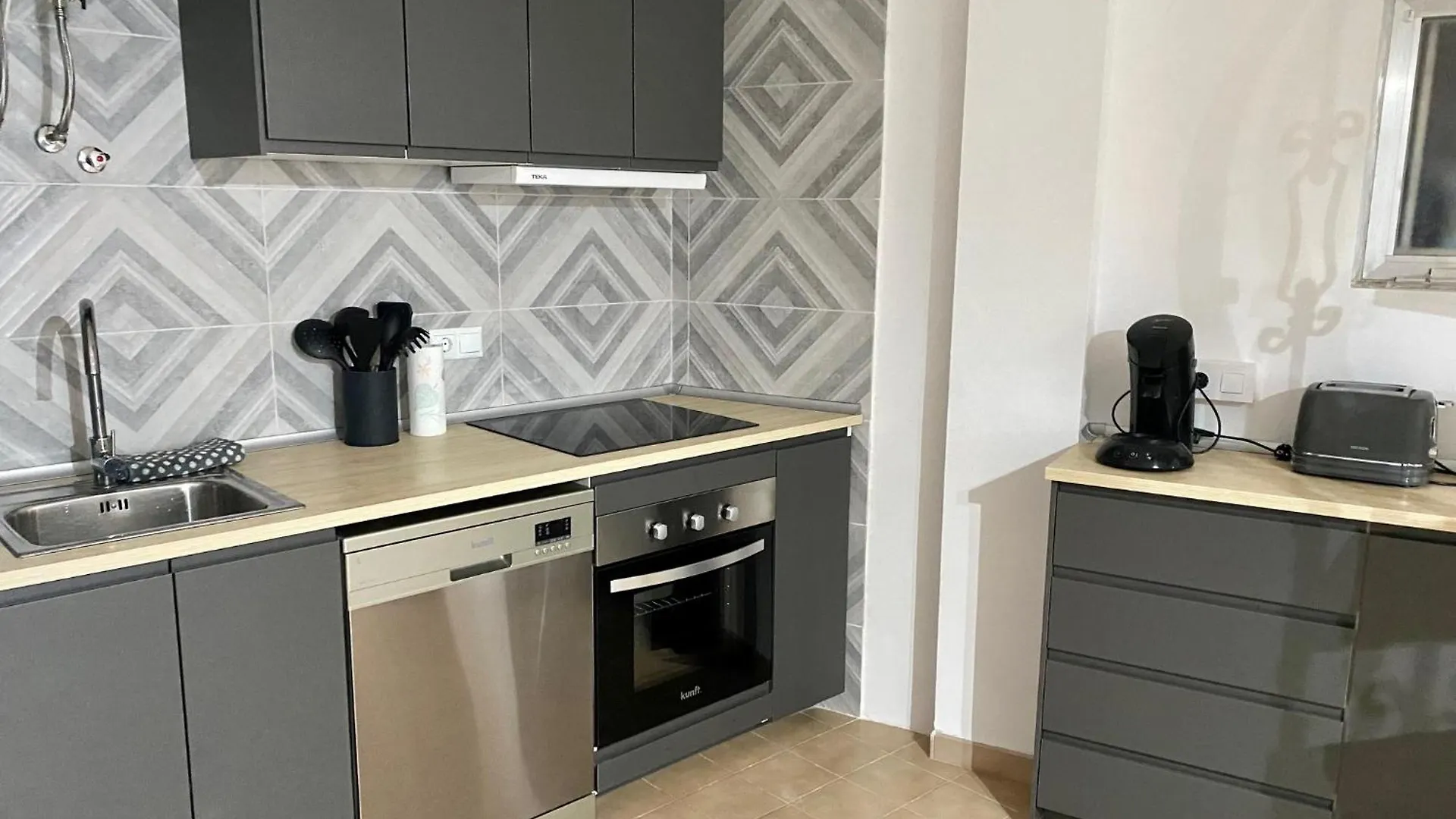 Olympia Appart Roses Apartment